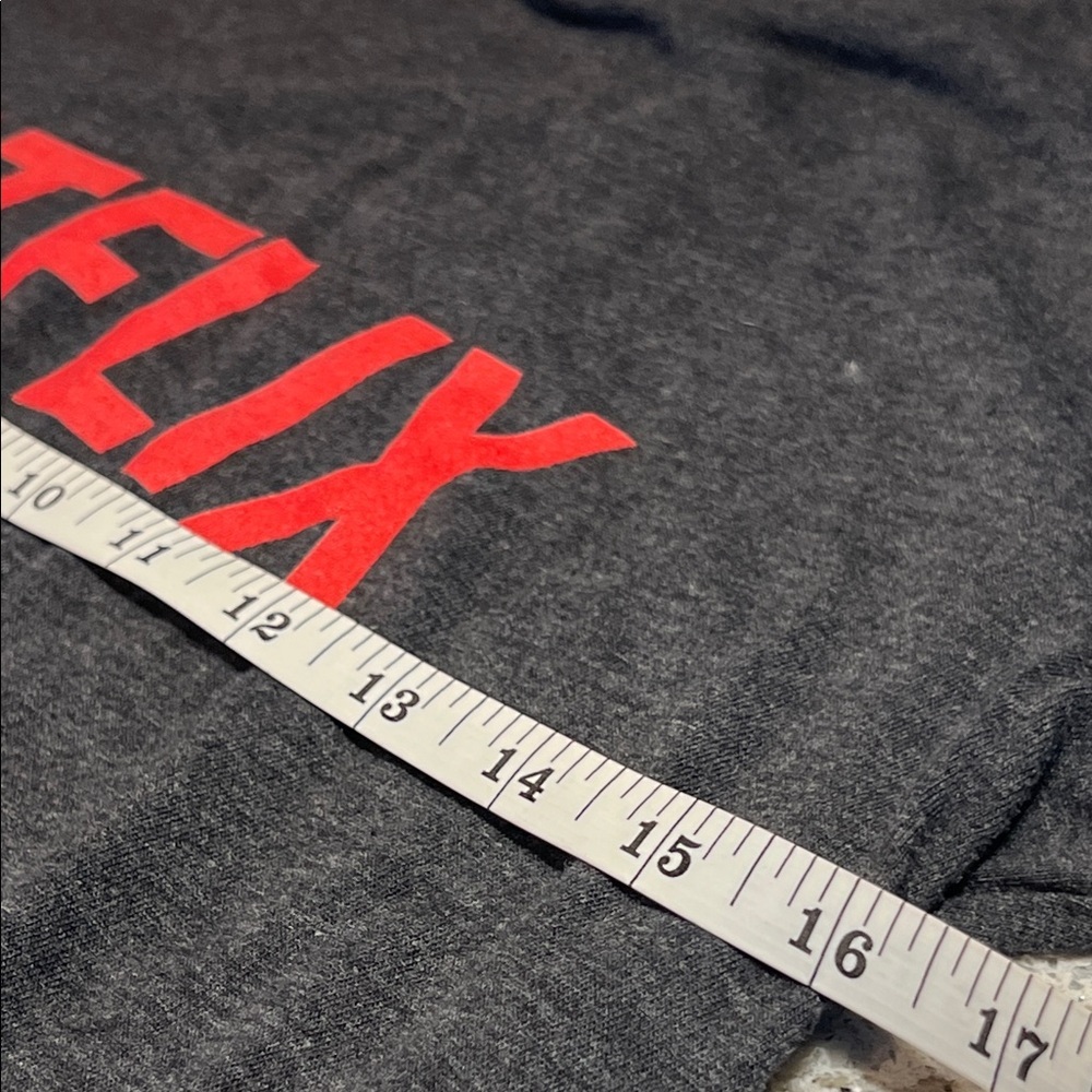 Bella Canvas Heather Charcoal Crewneck CATFLIX Tee Size L (runs small) - Picture 3 of 6